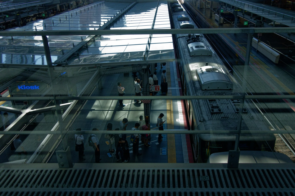 プラットフォーム