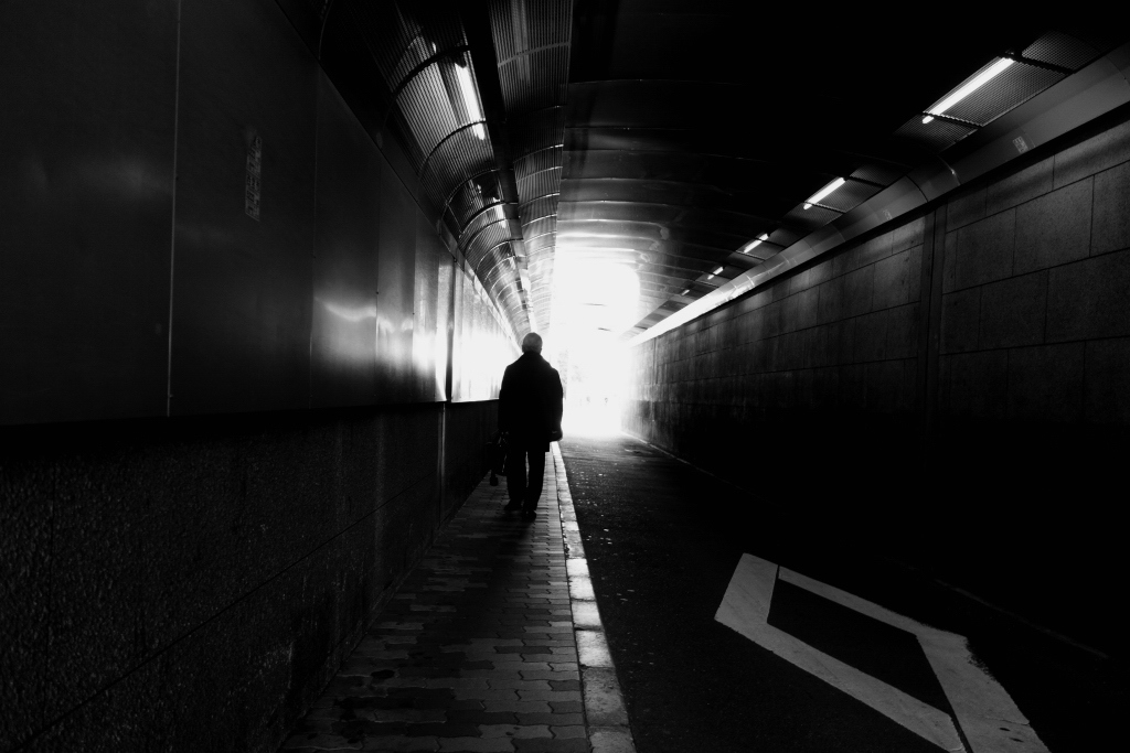 トンネル