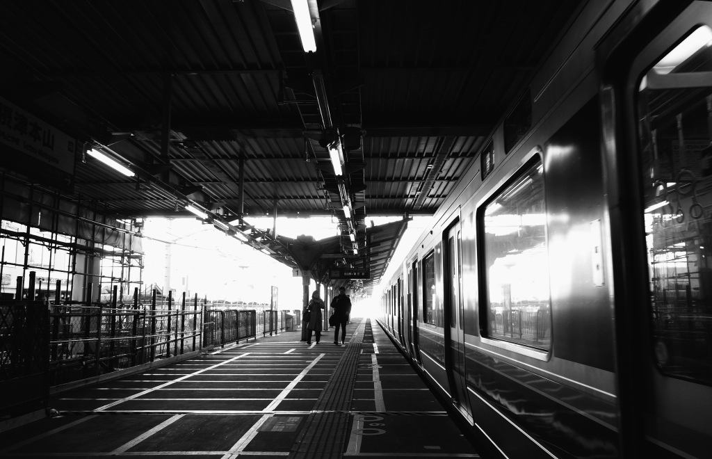 二人のプラットホーム