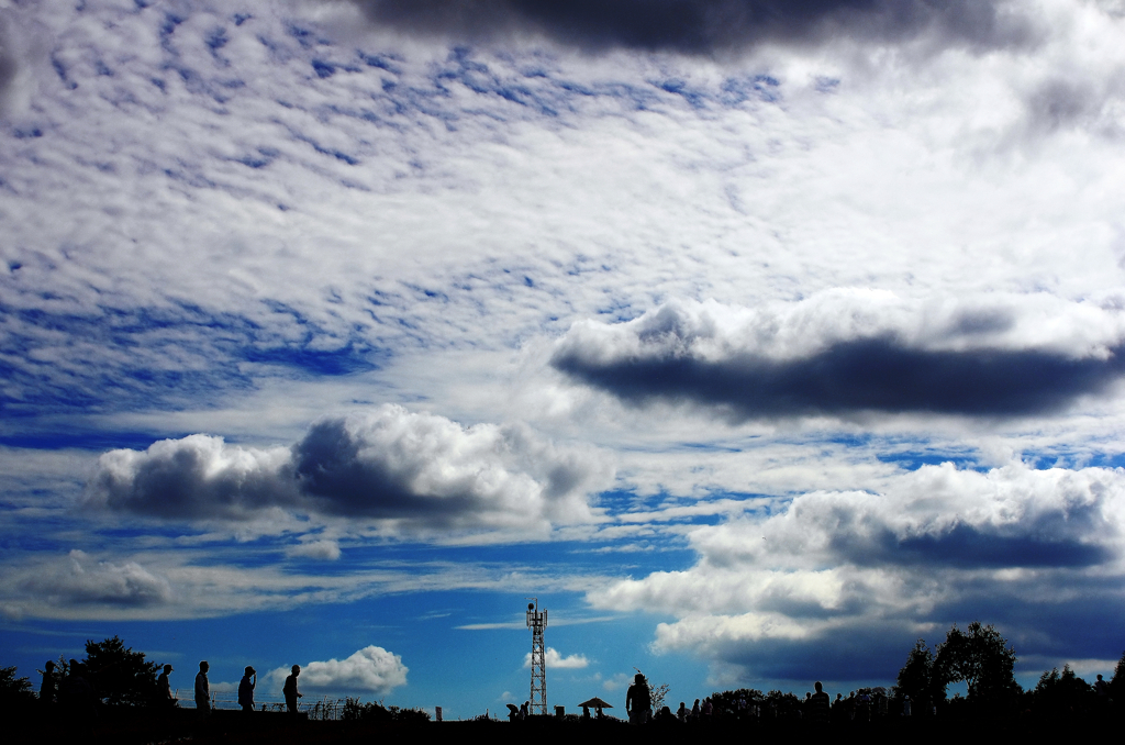 『cloud‐covered』