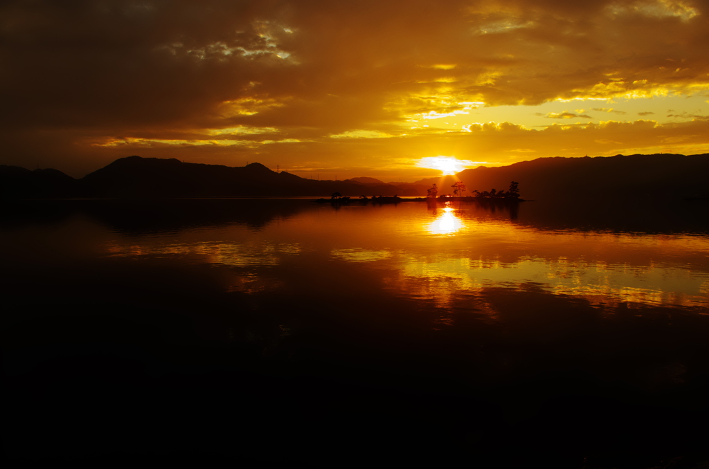 梅雨の夕景