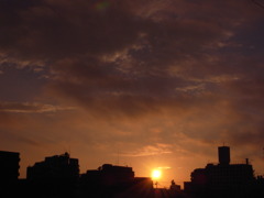 太陽登場