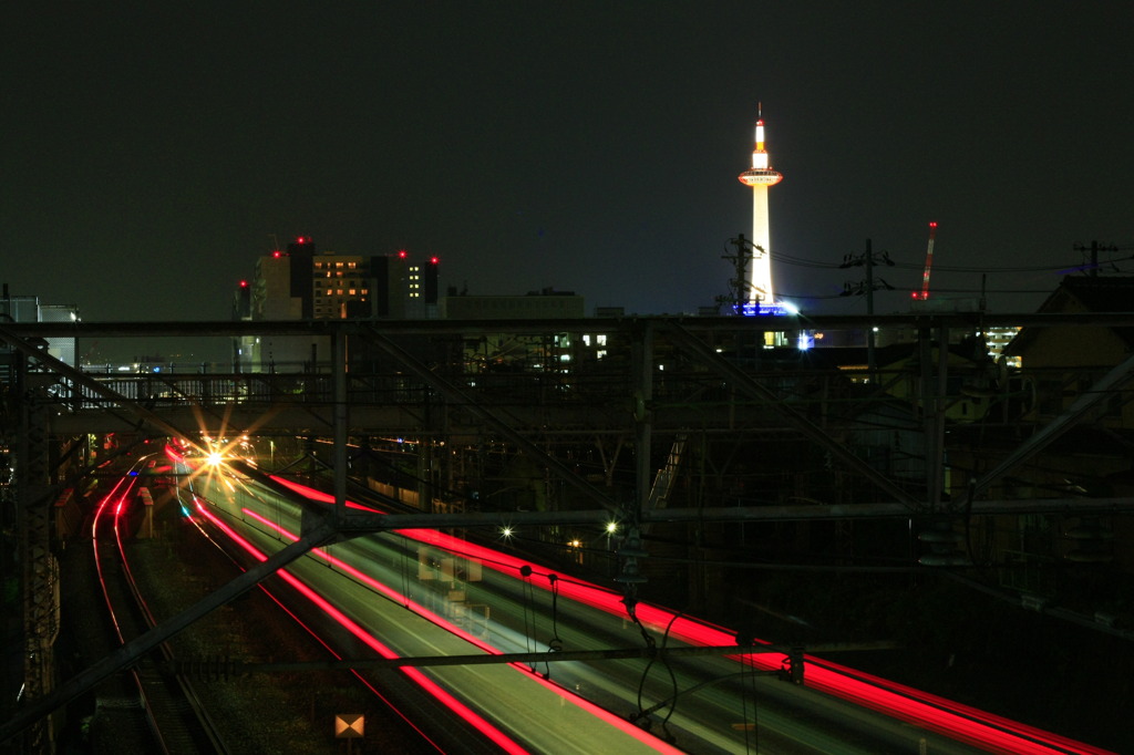 タワーからの赤い使者