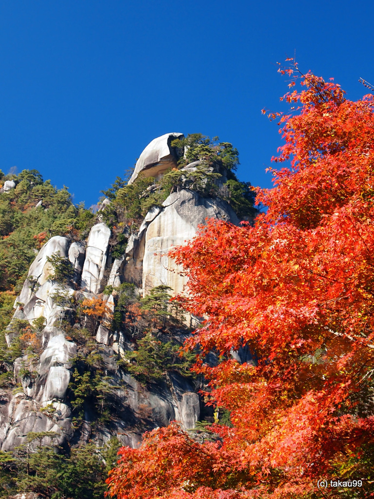 秋色の覚円峰