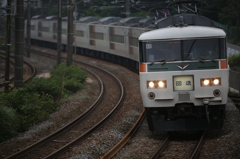 貨物線を走る回送車両