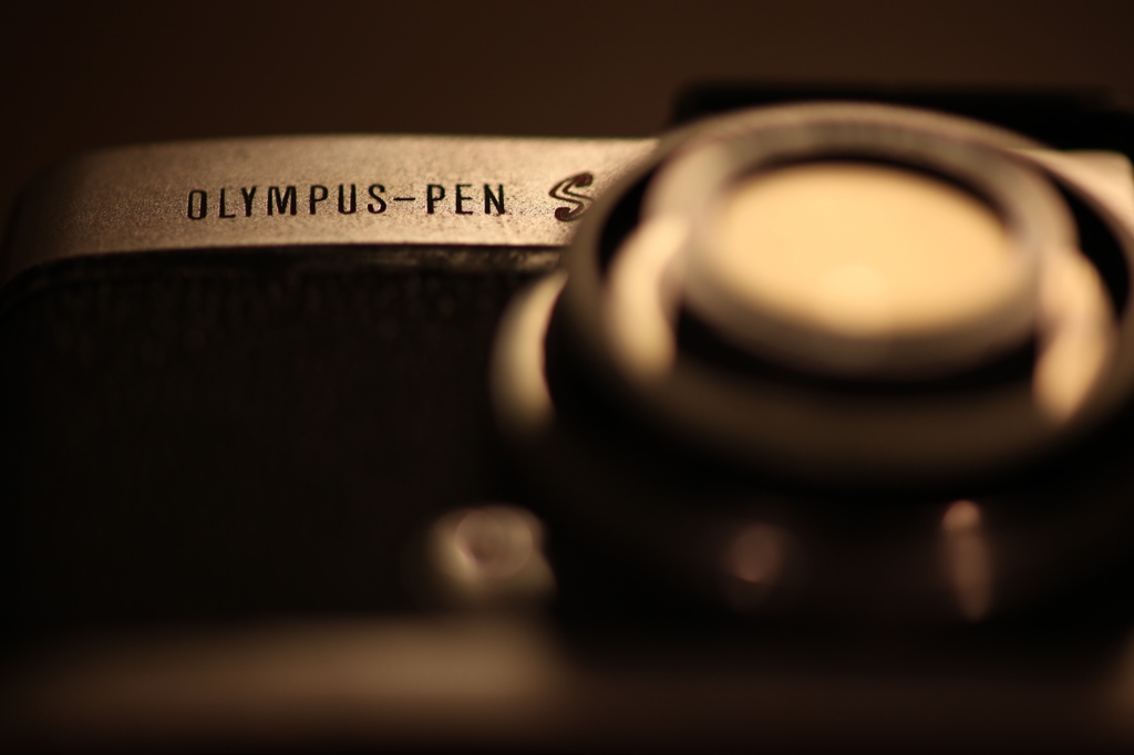 OLYMPUS-PEN