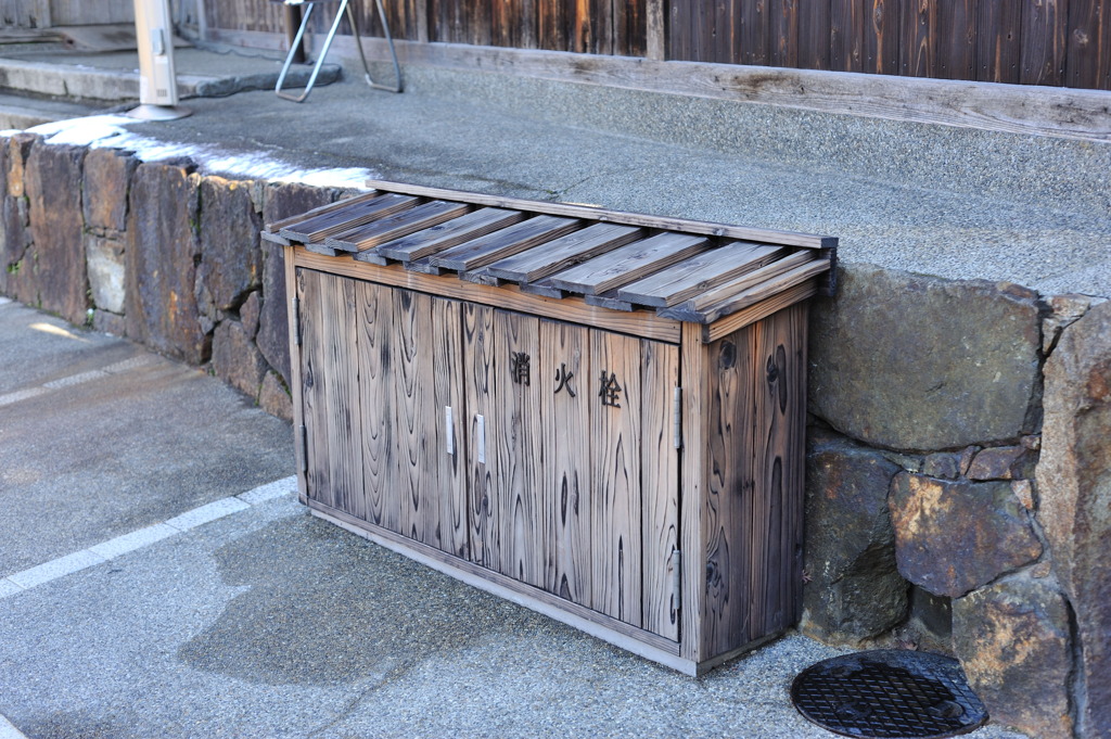 木製ですか。。。