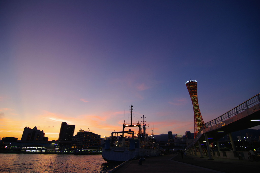 2011.08.13　メリケンパークで夕焼け
