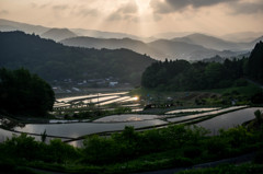 雲間の光