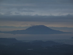 錦江湾に浮かぶ桜島