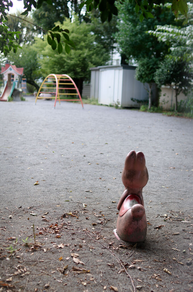 寂しそうな後姿