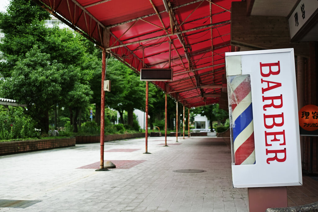BARBER