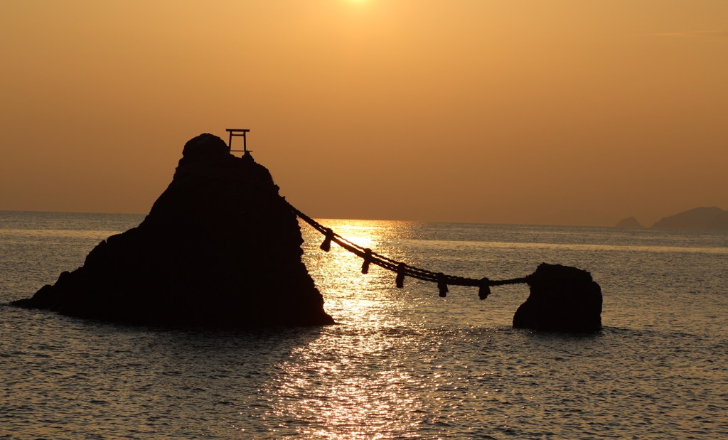 夫婦岩