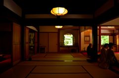 待つ間
