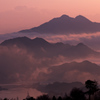 青葉山と港と雲海