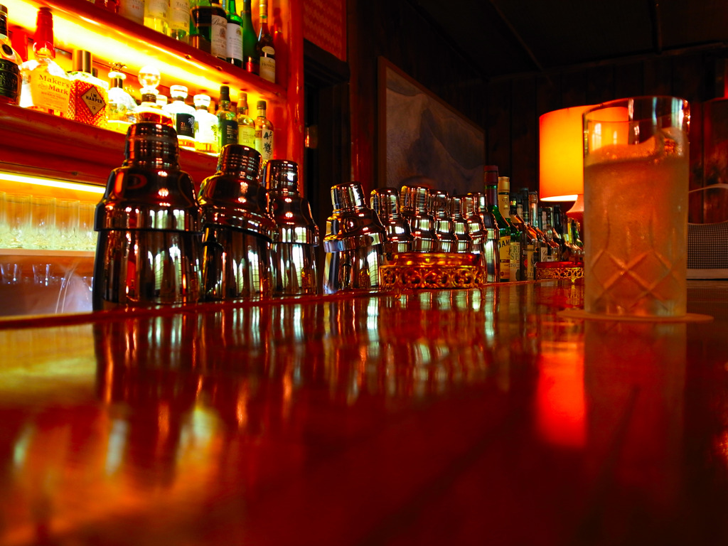 万平ホテル　「The Bar」