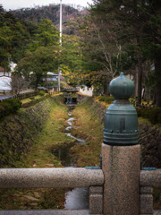 外苑駐車場から参道へ