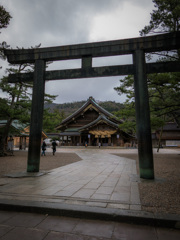 四の鳥居と拝殿