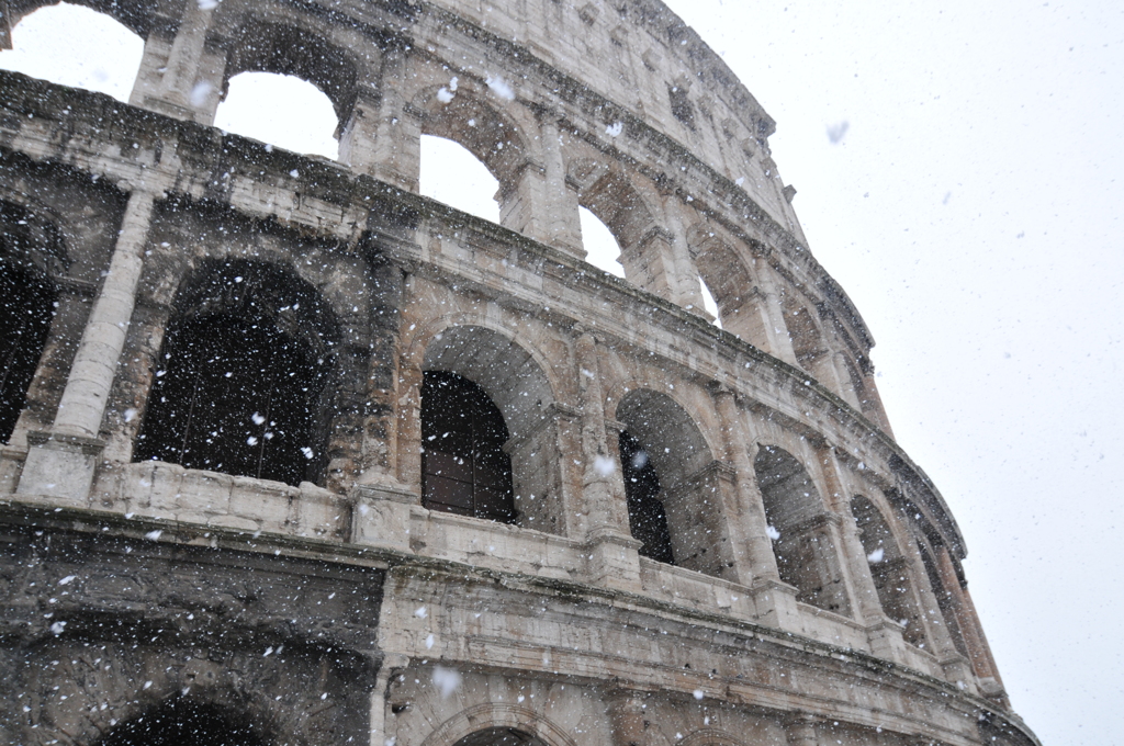 雪のコロッセオ