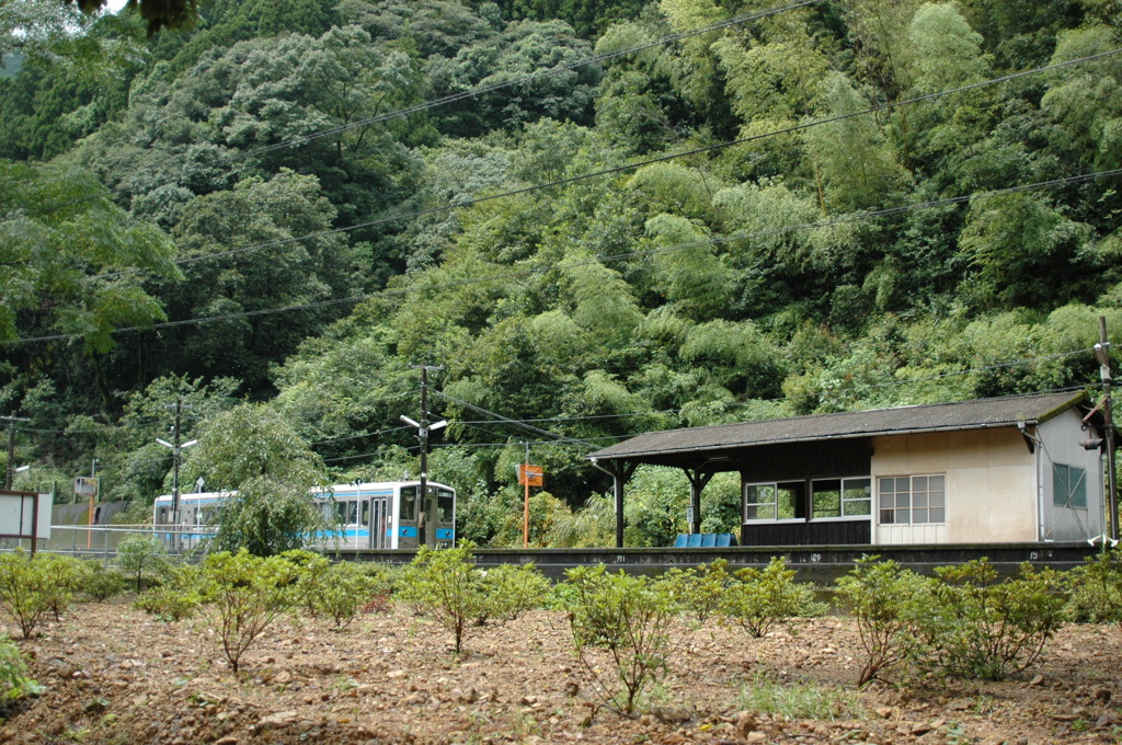 瀬戸石駅