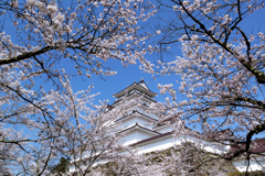 　北 の 名 城　.