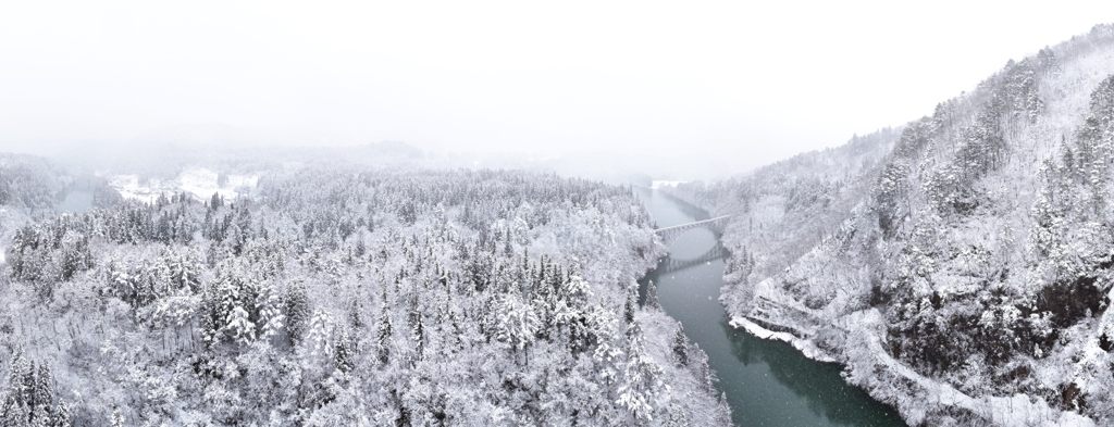 雪 国  .2