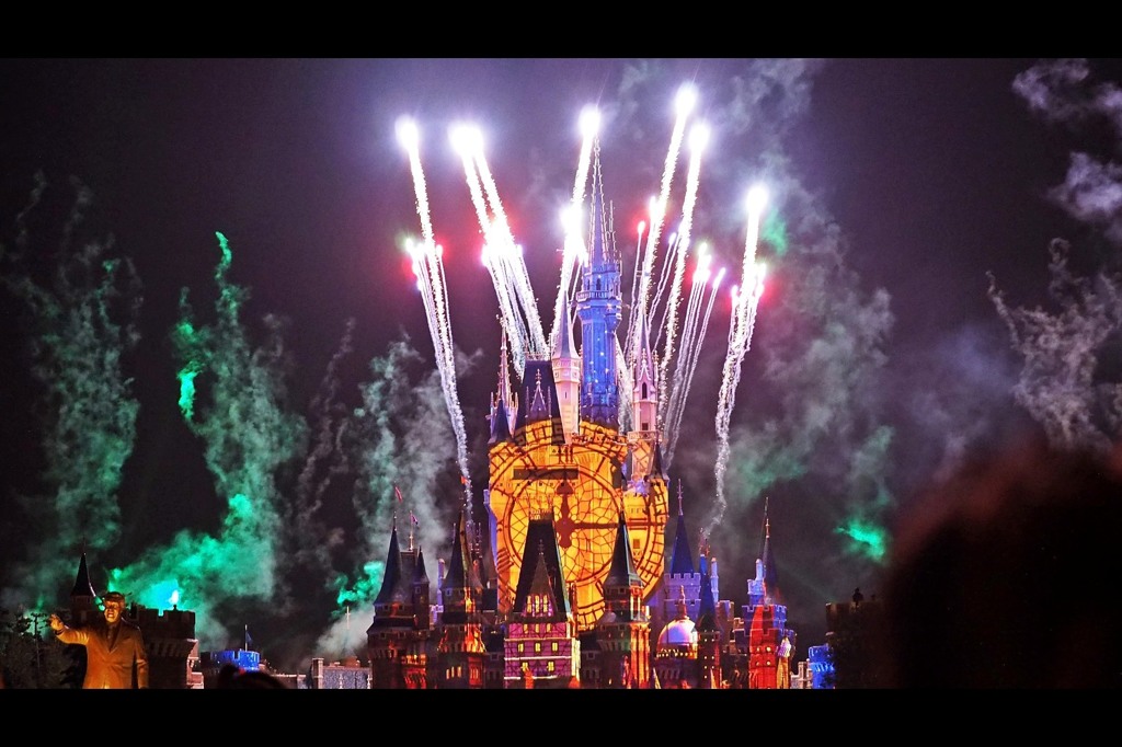 Tokyo Disney Land.5