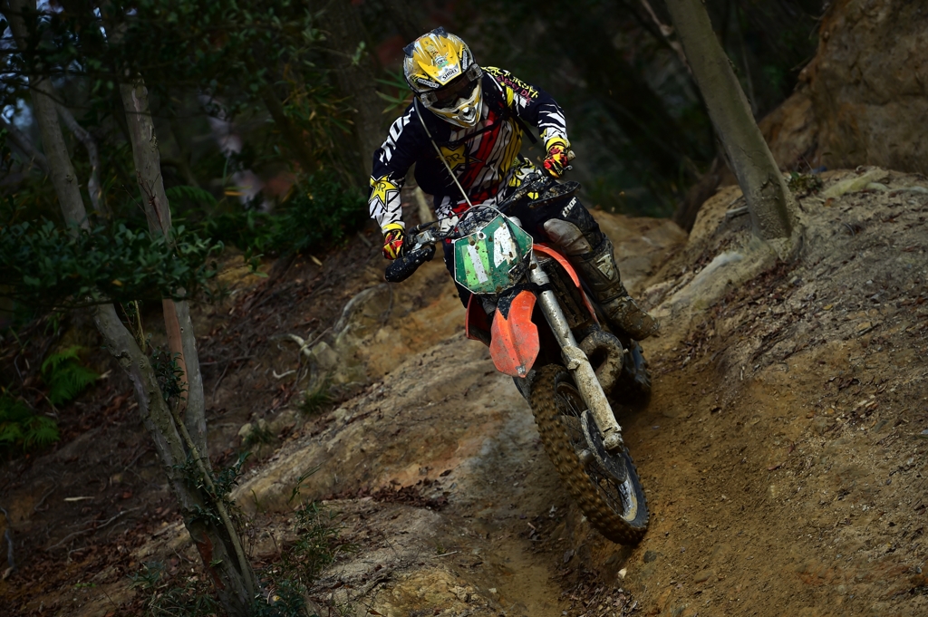 　Enduro　MX.