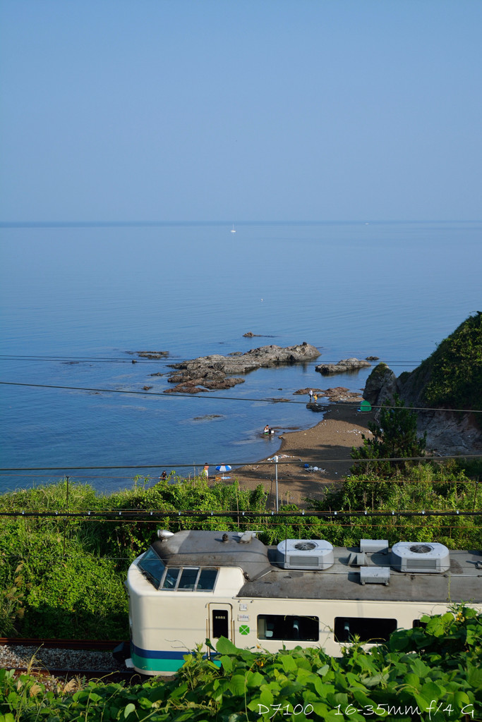 電車で行く海