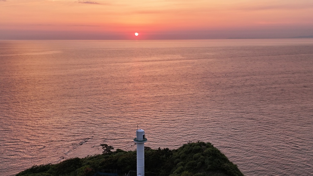 Lighthouse　.