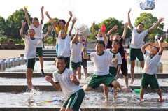 Summer children .6