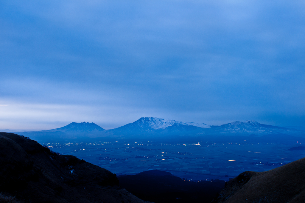 青き涅槃像