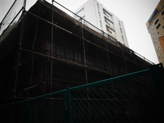 雨の朝