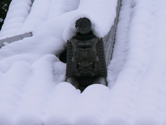 鬼瓦　雪蔵