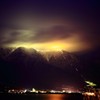 山頂に光