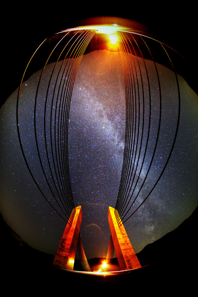 空にかかる橋