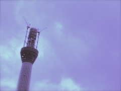 天空、ぽつん