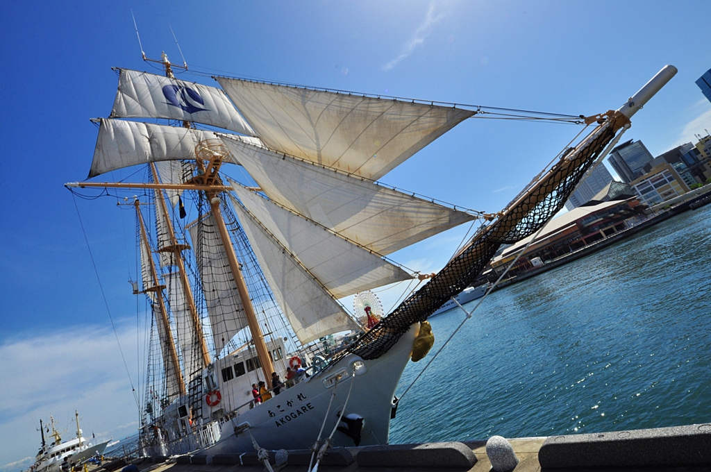 sailing ship