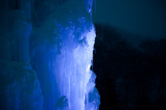 青い氷柱