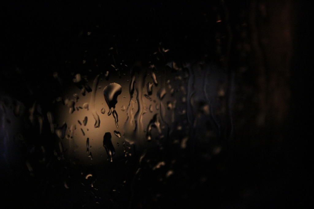 雨の夜