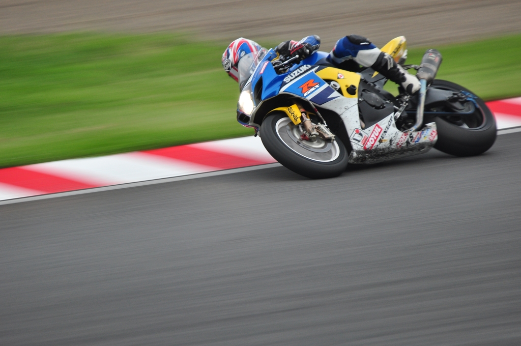 ENDURANCE_RACINGTEAM_1