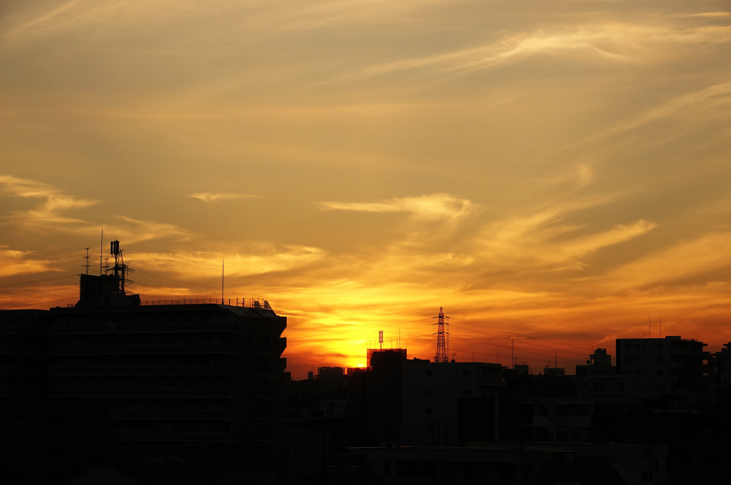 夕焼けの街　3