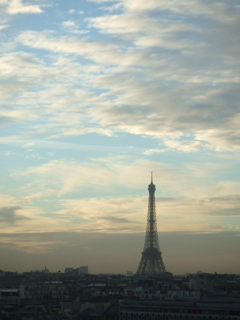 PARIS＜夕方の風景＞
