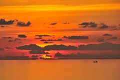 東シナ海に沈む夕日