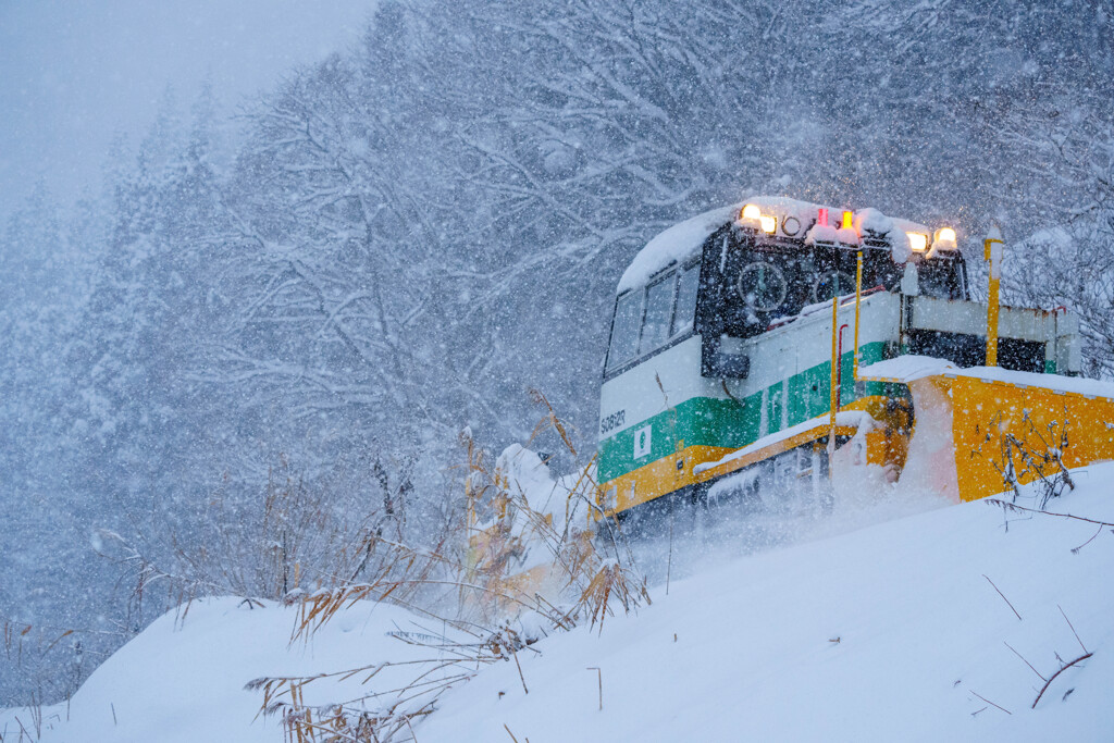 雪と戦う 3/5