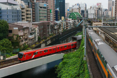 御茶ノ水クロス