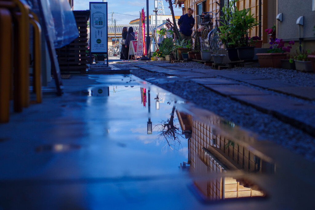 雨のち晴れるや