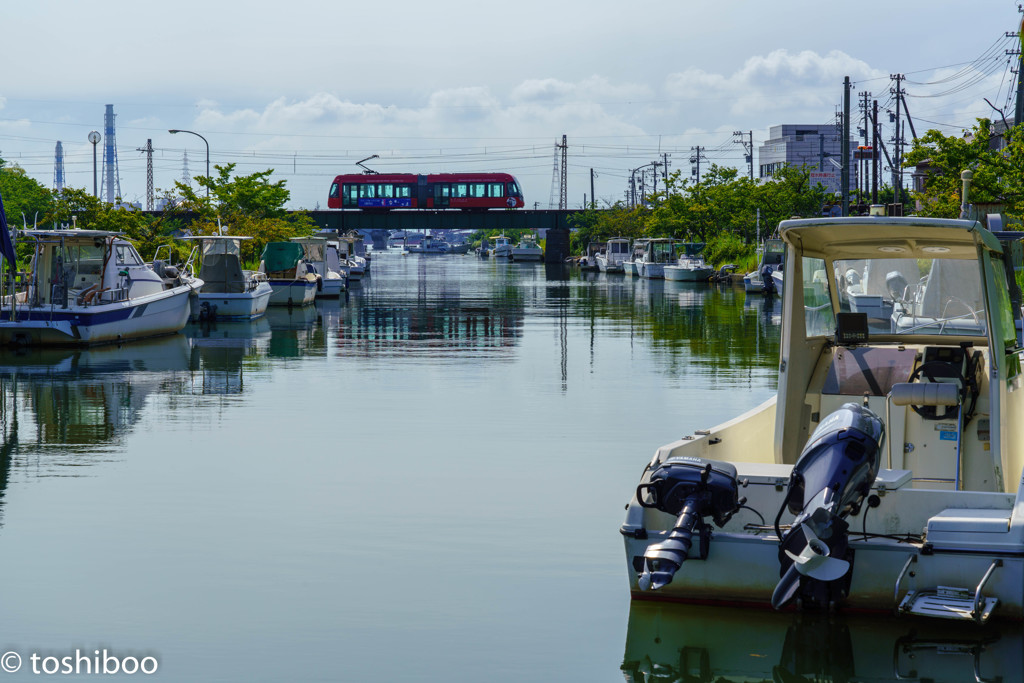 運河を越えて