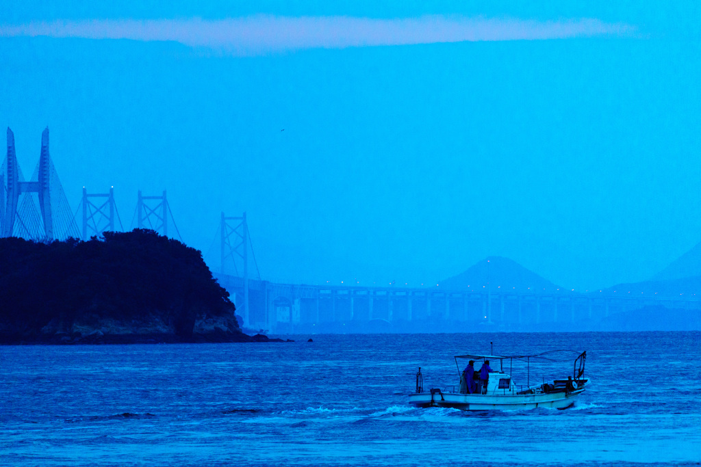 瀬戸の夜明け