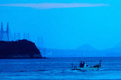 瀬戸の夜明け